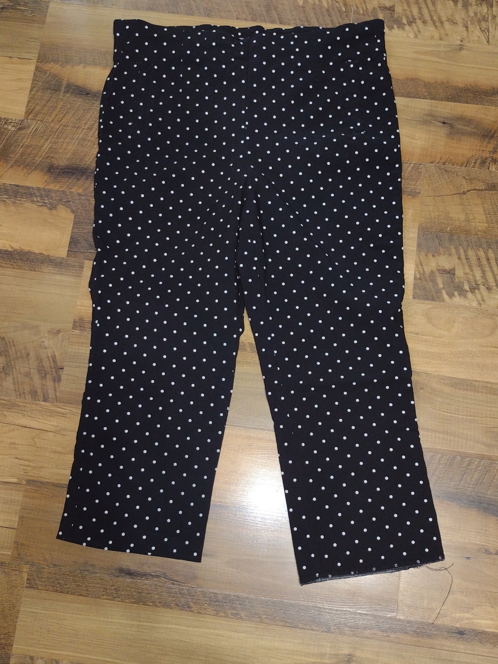Maurices Black Polka Dot Capris